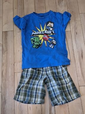 Boys Size 4 Minecraft Blue Graphic Tee and The Children's Place Shorts